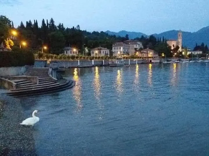 Casa Intignano - Appartamento Con Terrazzo Vista Lago Tremezzo 0*,  Italy