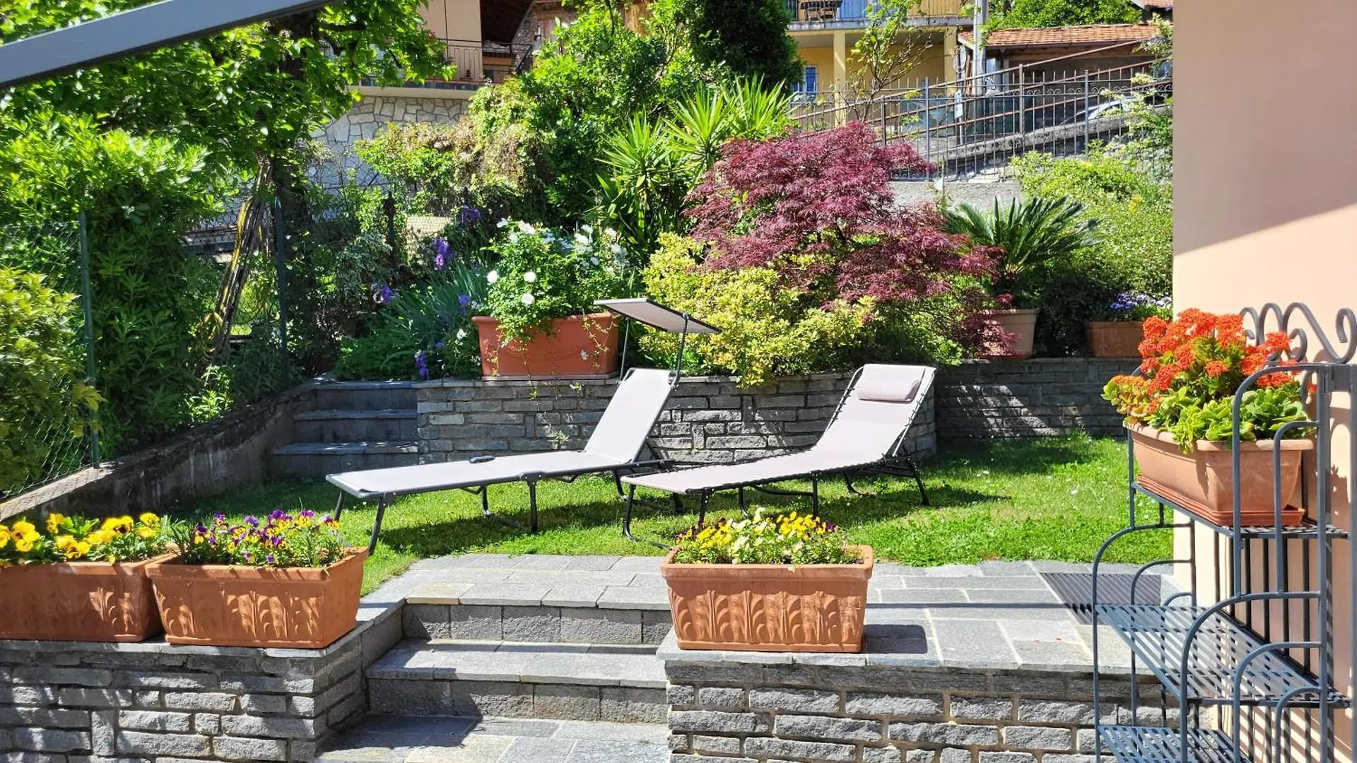 Casa Intignano - Appartamento Con Terrazzo Vista Lago Tremezzo
