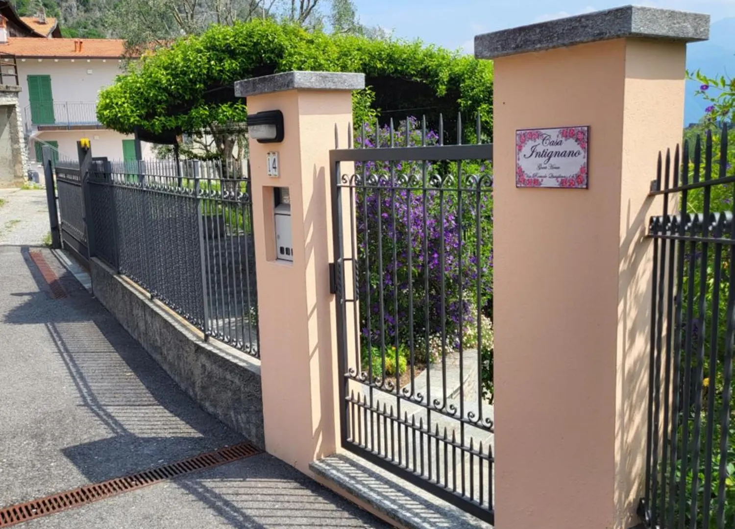 Casa Intignano - Appartamento Con Terrazzo Vista Lago تريميتْسّو 0*,  إيطاليا